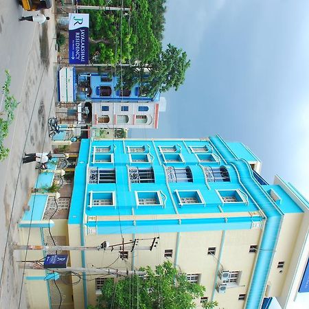 Hôtel Jayalakshmi Residency à Tirupati Extérieur photo