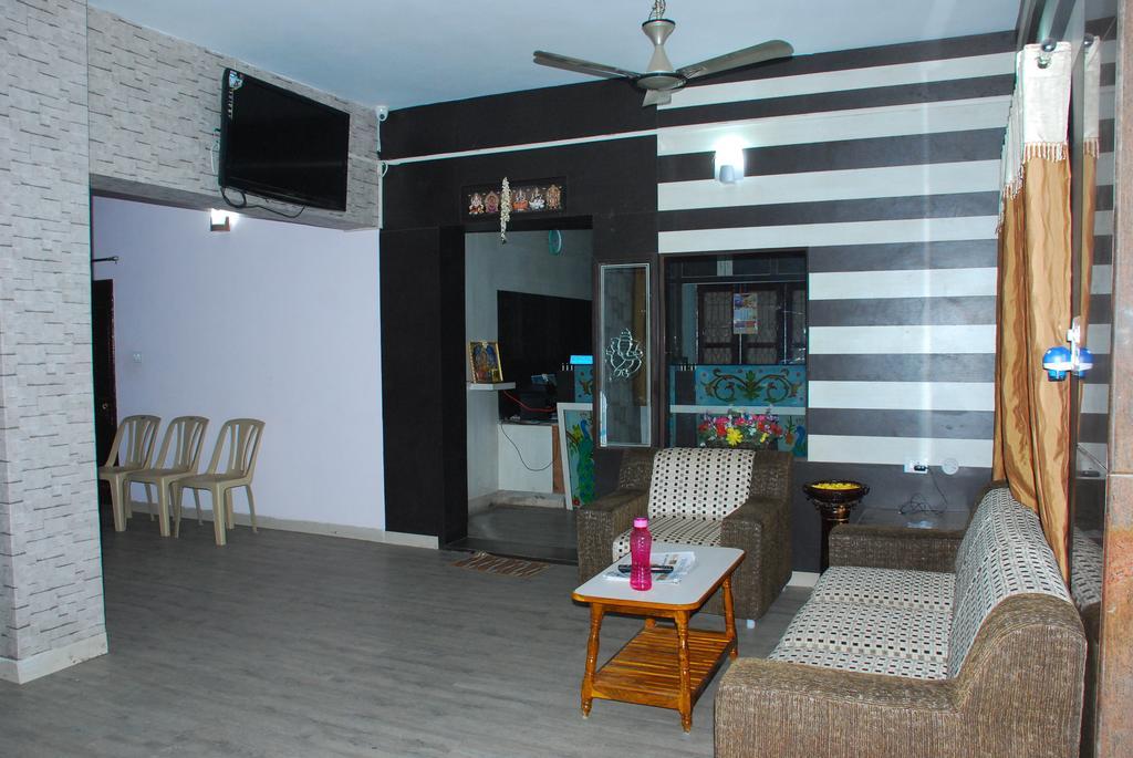 Hôtel Jayalakshmi Residency à Tirupati Extérieur photo