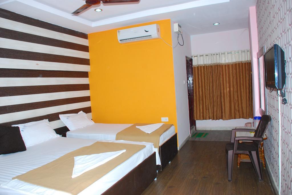 Hôtel Jayalakshmi Residency à Tirupati Chambre photo