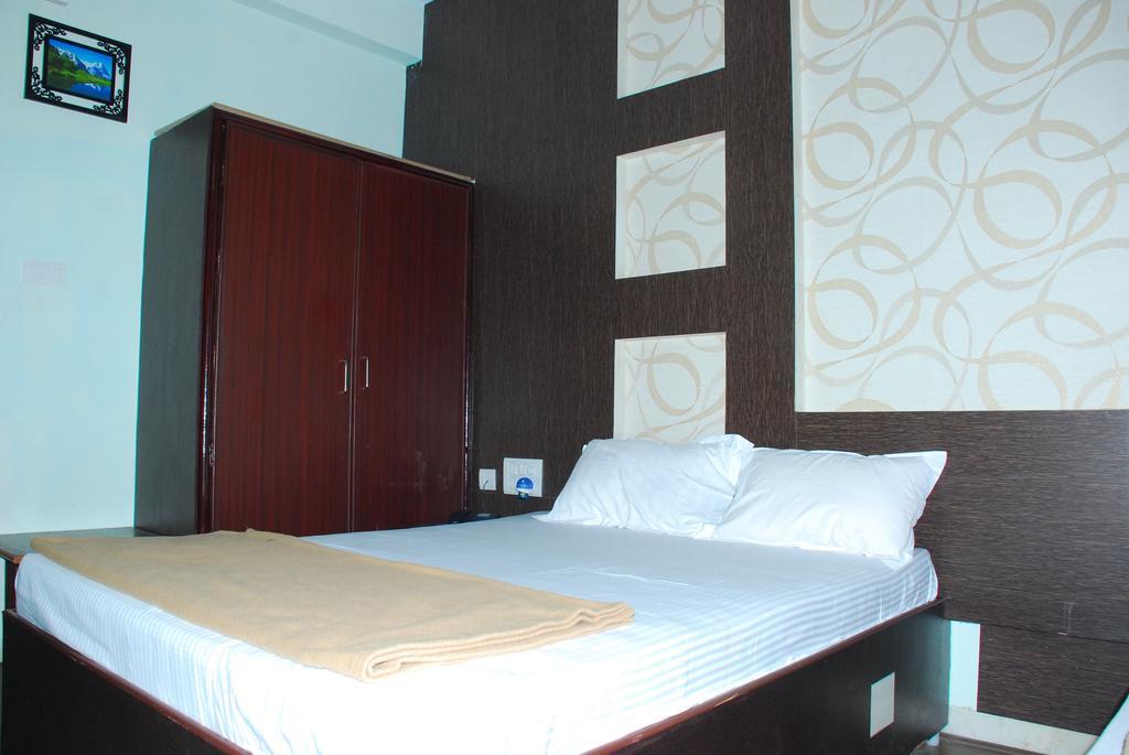 Hôtel Jayalakshmi Residency à Tirupati Chambre photo