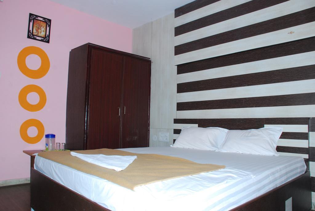 Hôtel Jayalakshmi Residency à Tirupati Chambre photo
